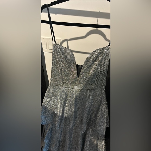 Brand new Shimmering Cascade Dress – Size Small! - Picture 3 of 8